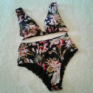 🌺 Nearly New Cocoship Retro High Rise Bikini